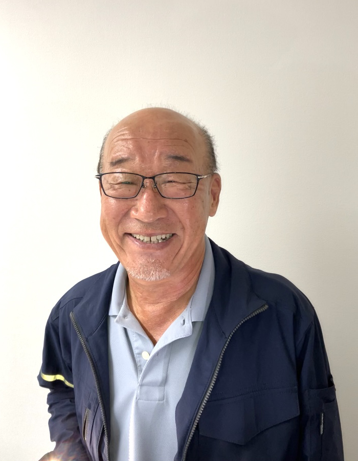 〔代表取締役〕鈴木 安博